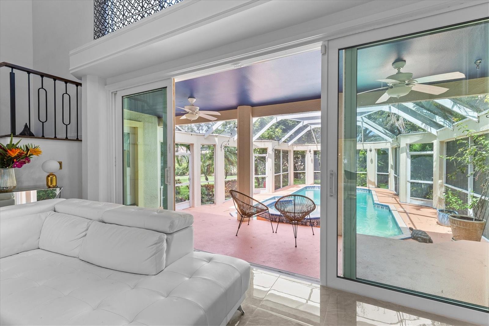 5914 LA ROSA LN