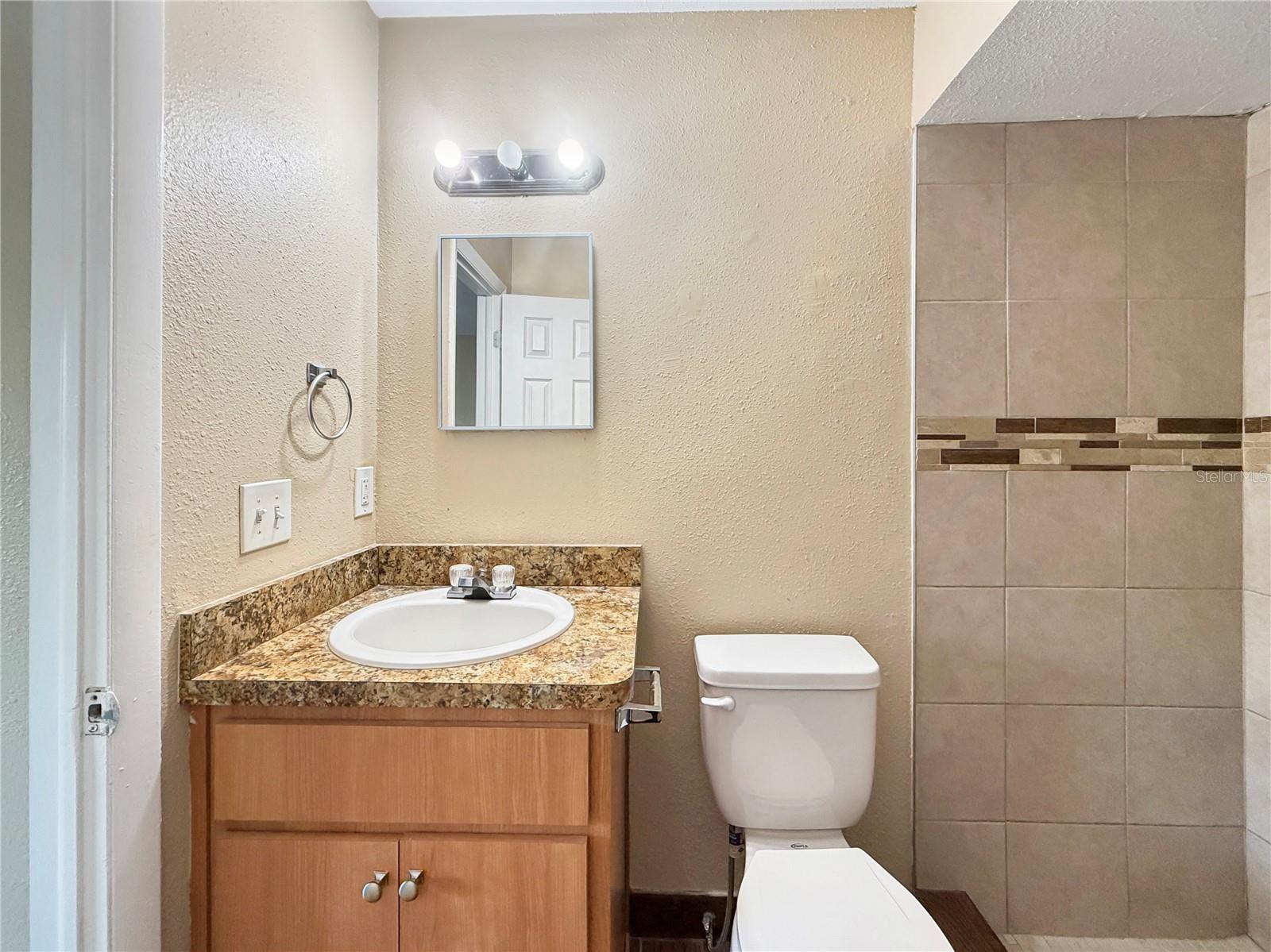 7210 N MANHATTAN AVE #2524