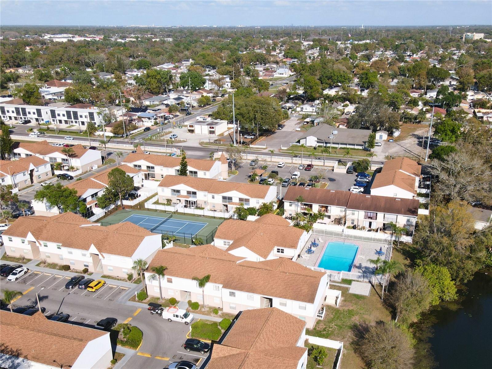 7210 N MANHATTAN AVE #2524