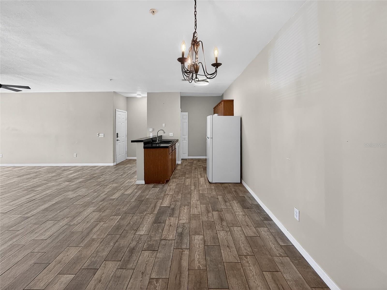 16305 ENCLAVE VILLAGE DR #102