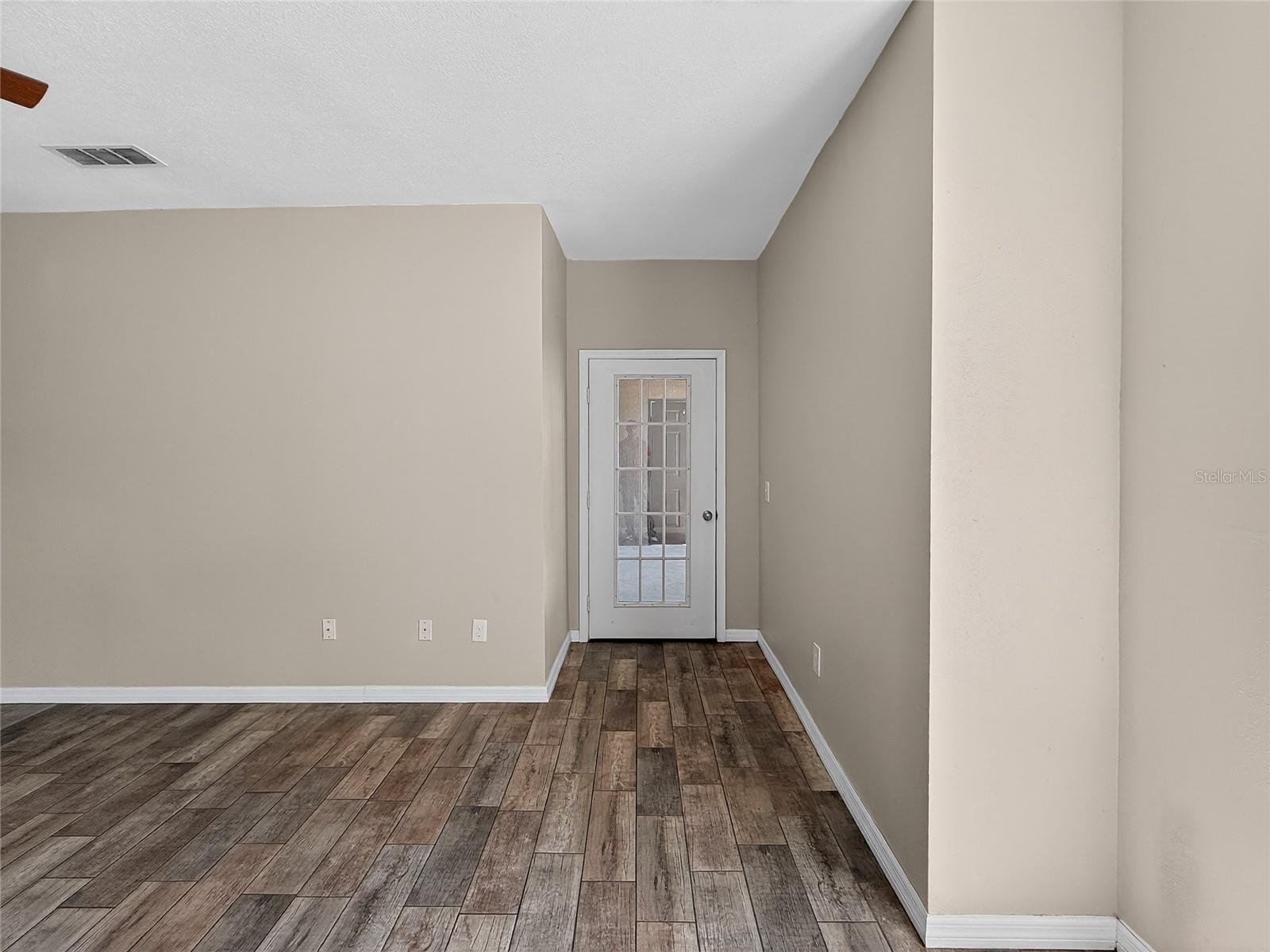 16305 ENCLAVE VILLAGE DR #102