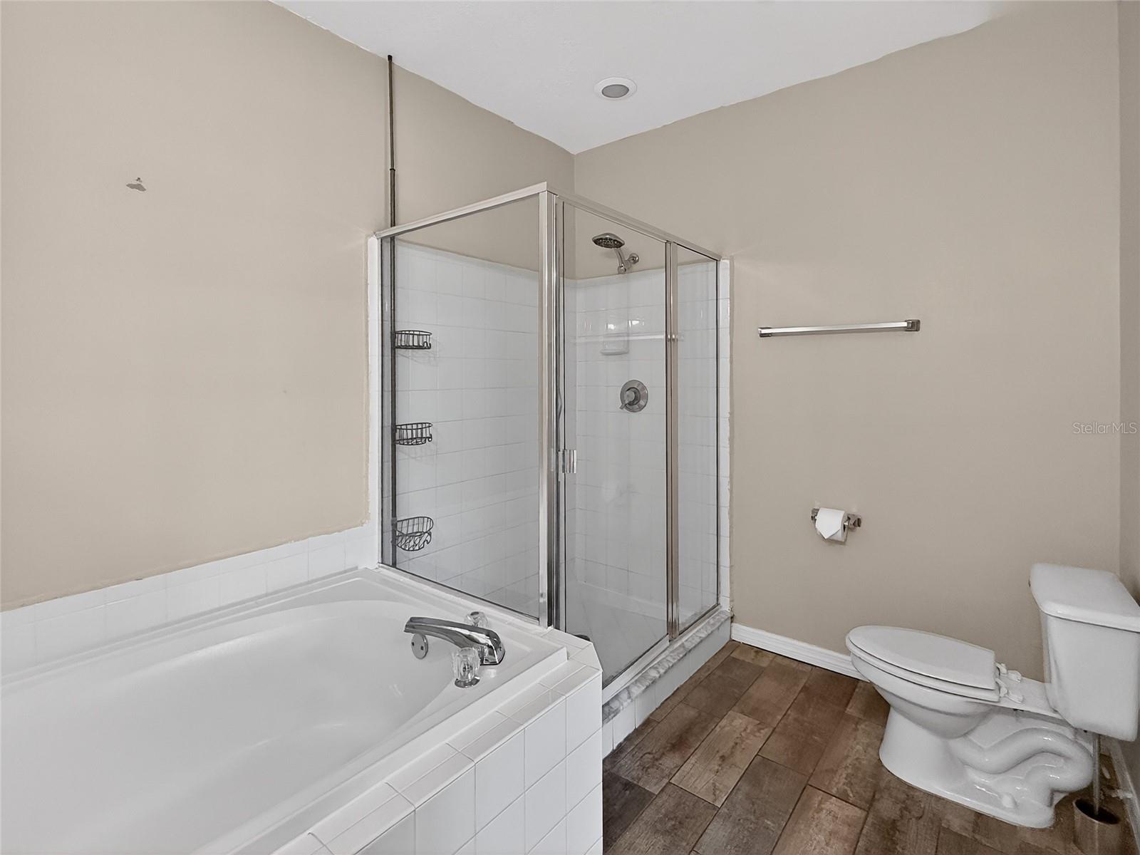 16305 ENCLAVE VILLAGE DR #102