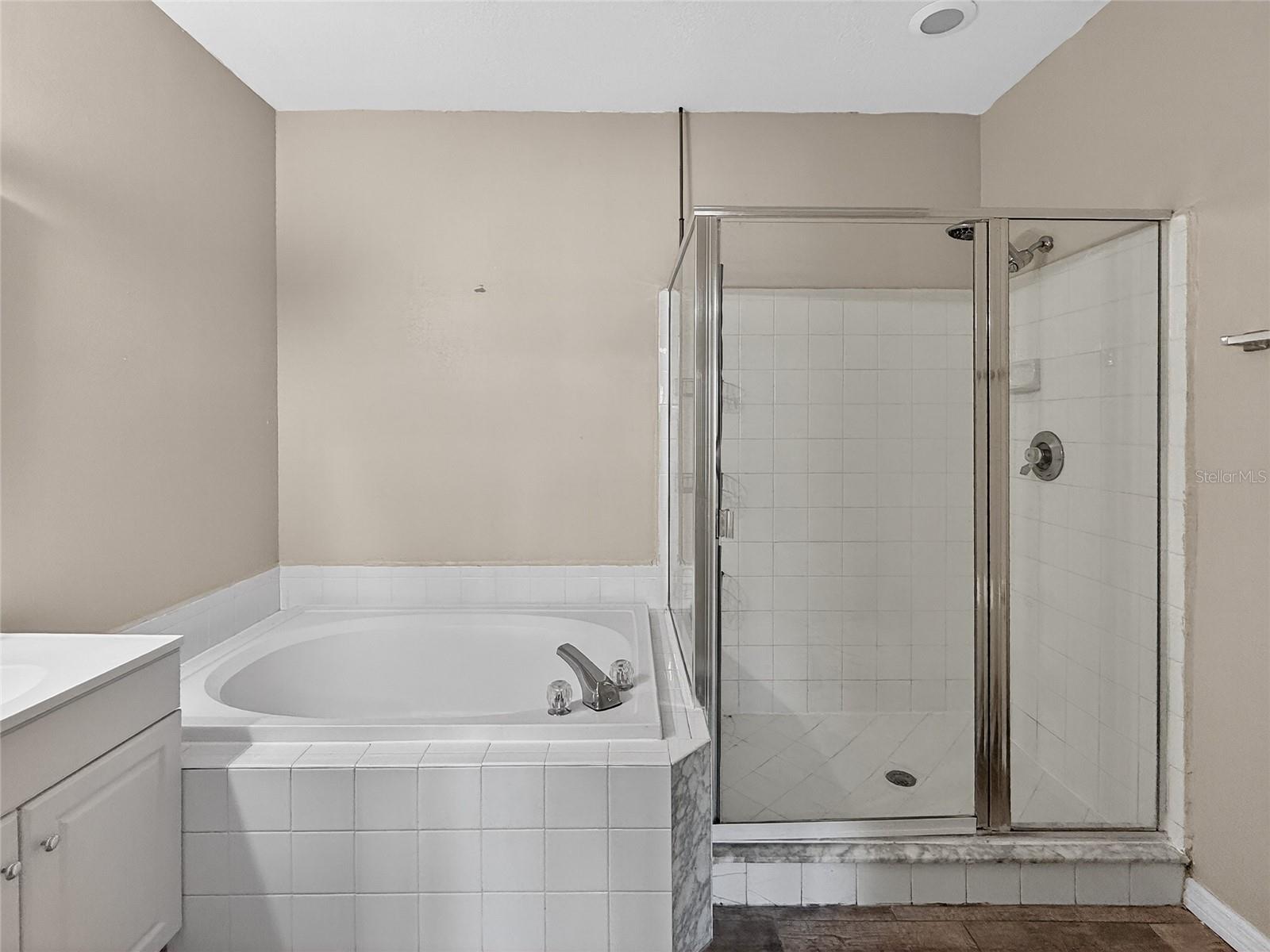 16305 ENCLAVE VILLAGE DR #102