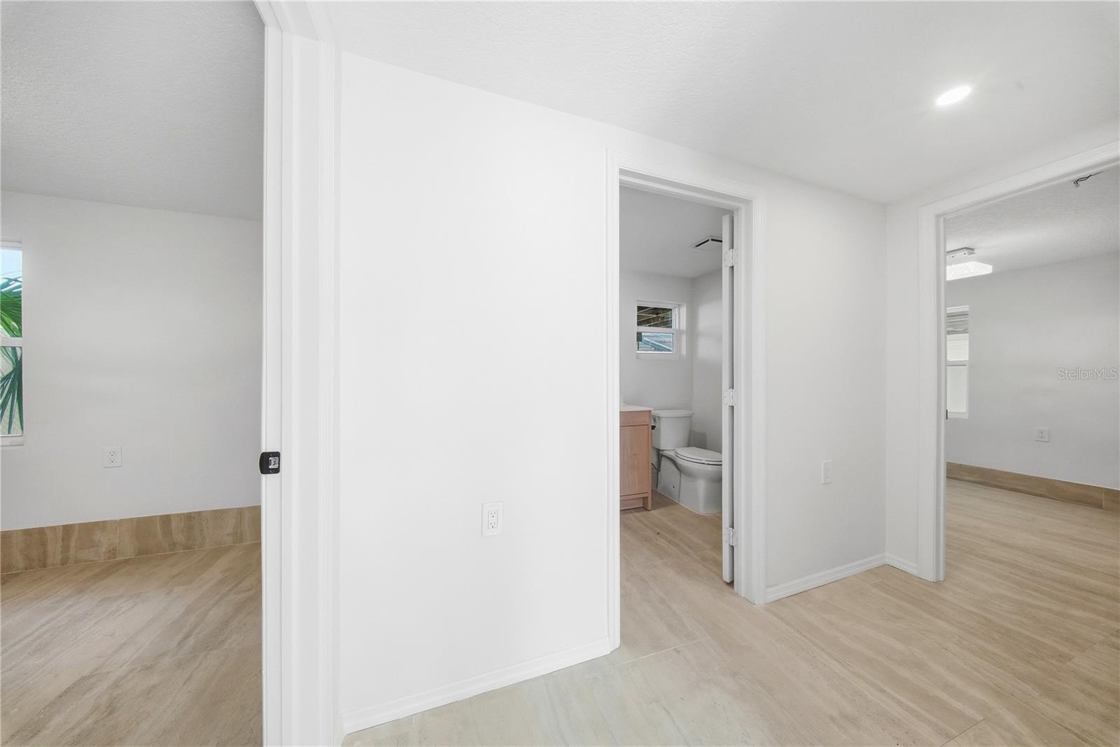 1109 CHARLES ST