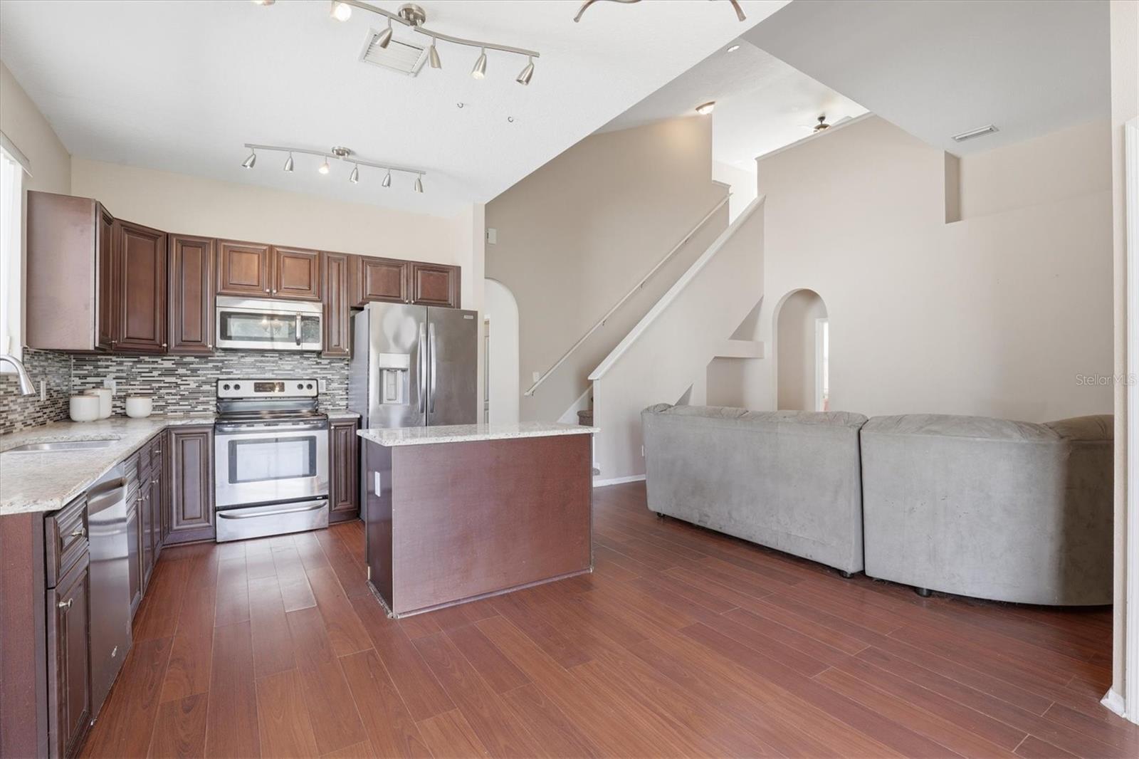 3036 GIANNA WAY