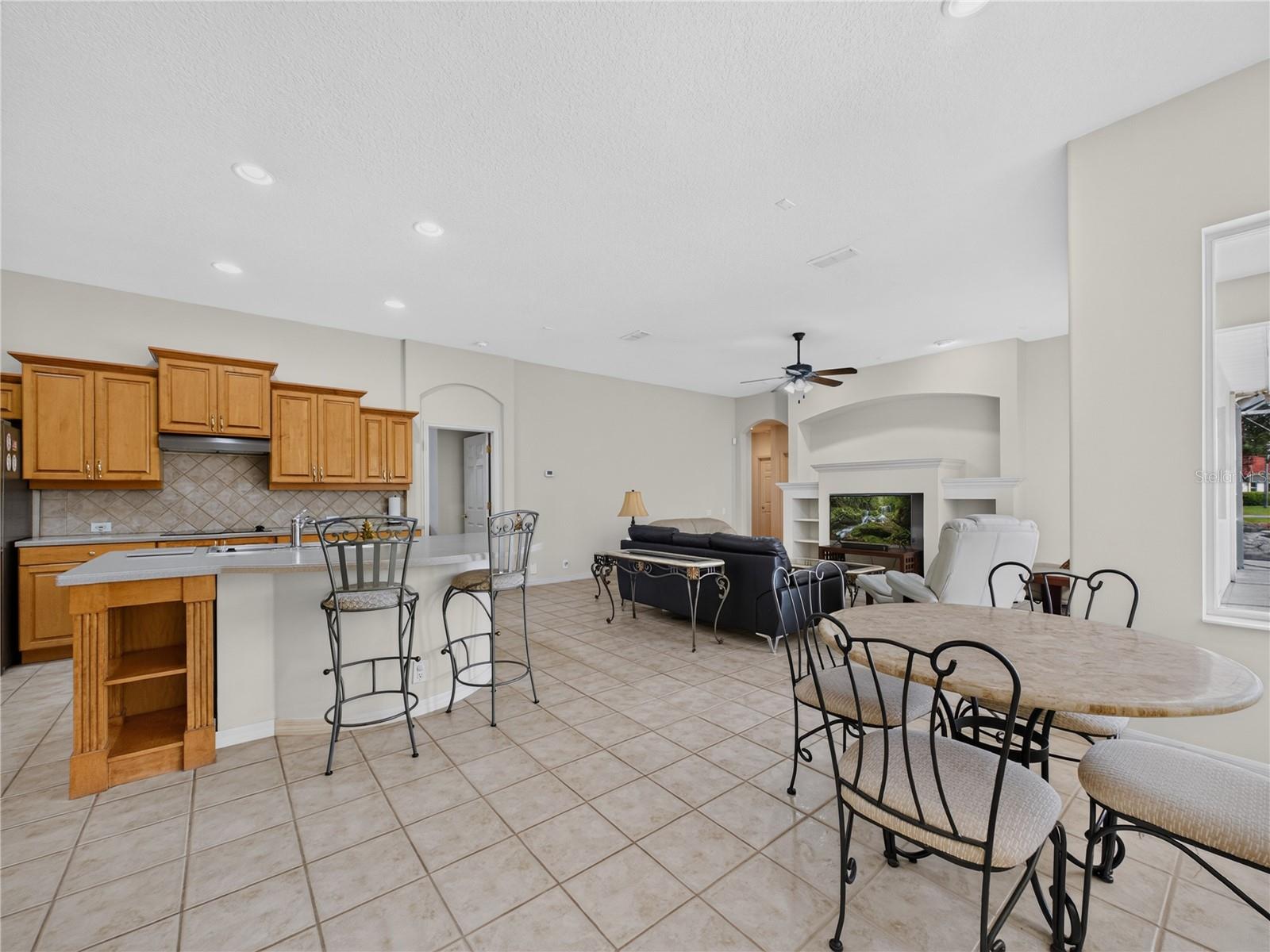 10207 ESTUARY DR