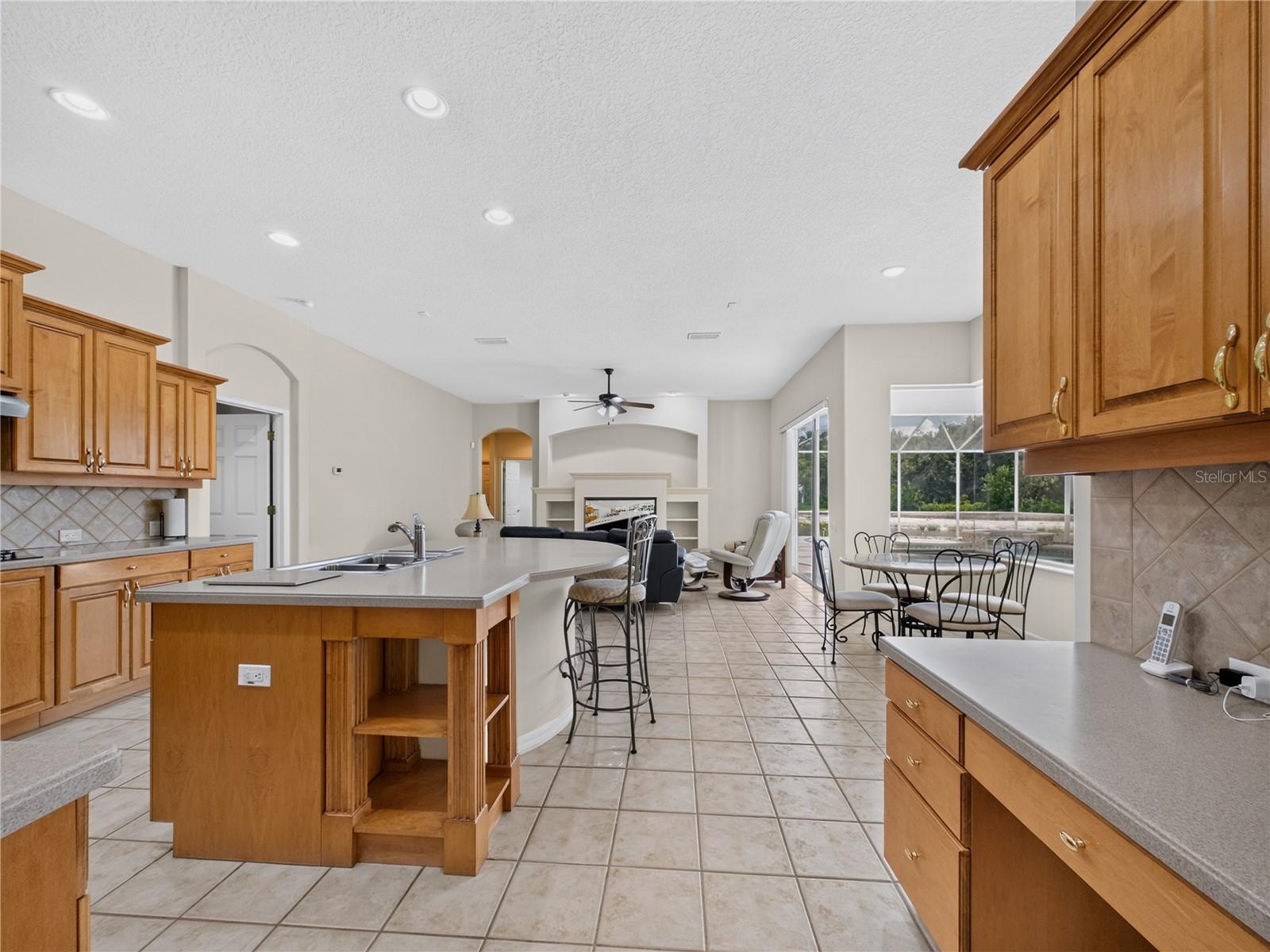 10207 ESTUARY DR