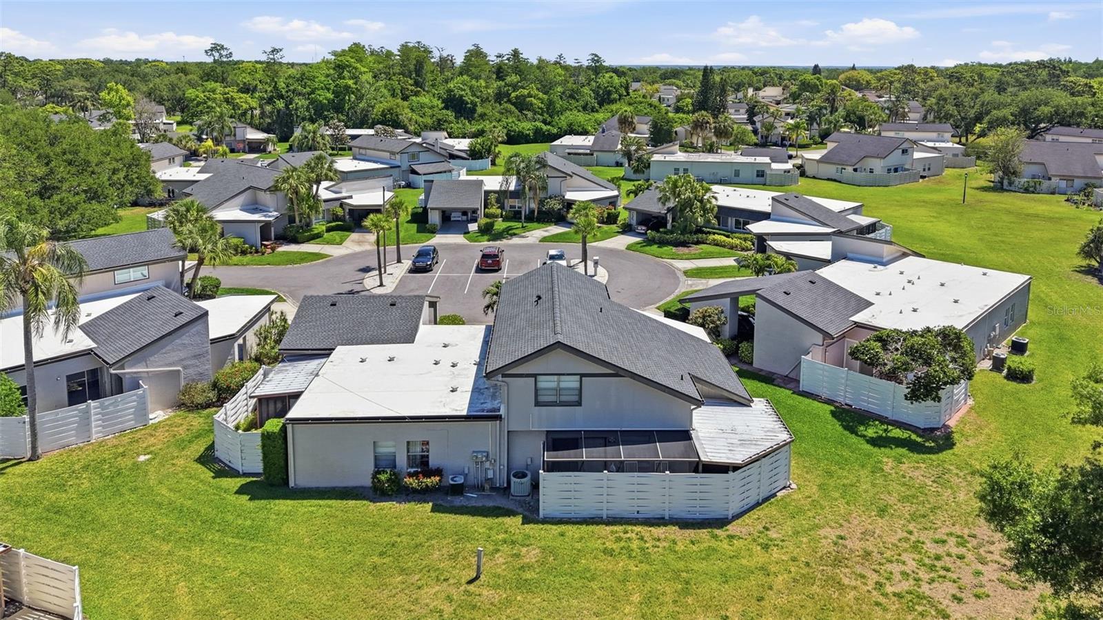 2617 BARKSDALE CT