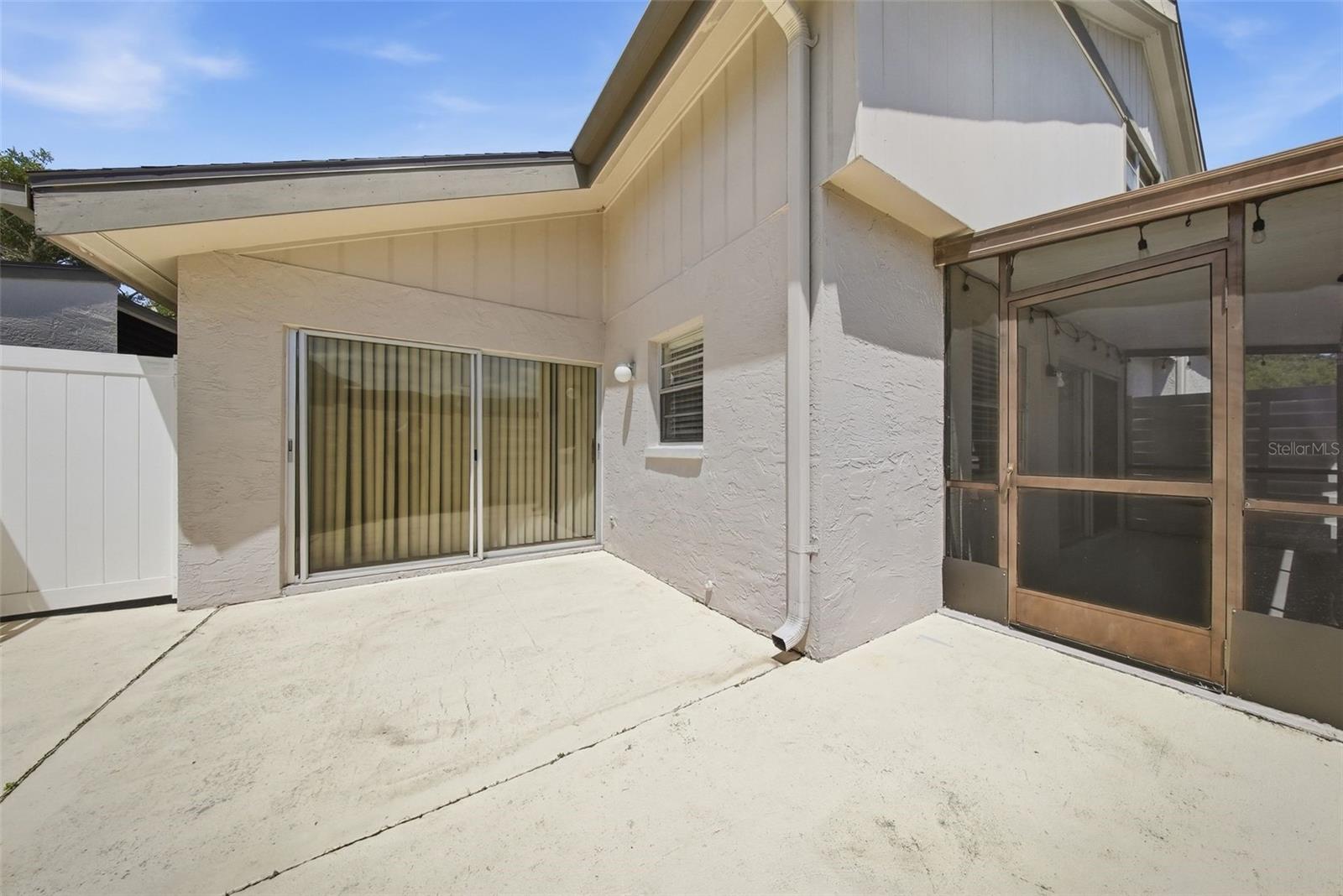 2617 BARKSDALE CT