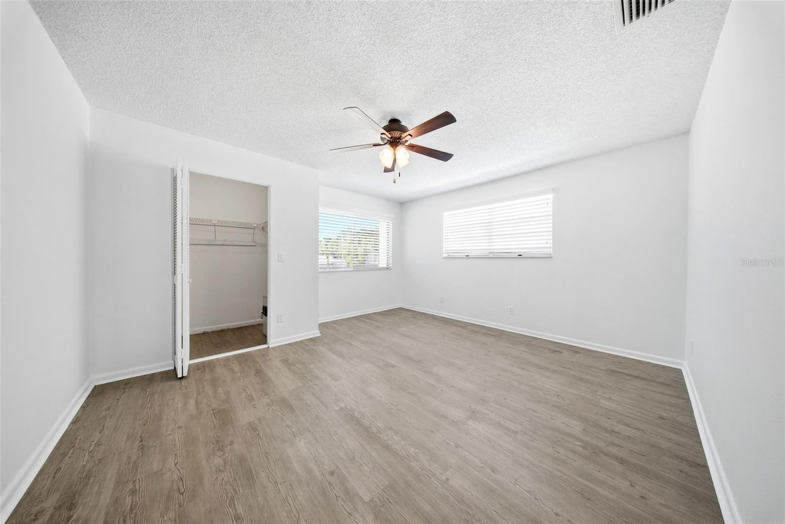 2617 BARKSDALE CT