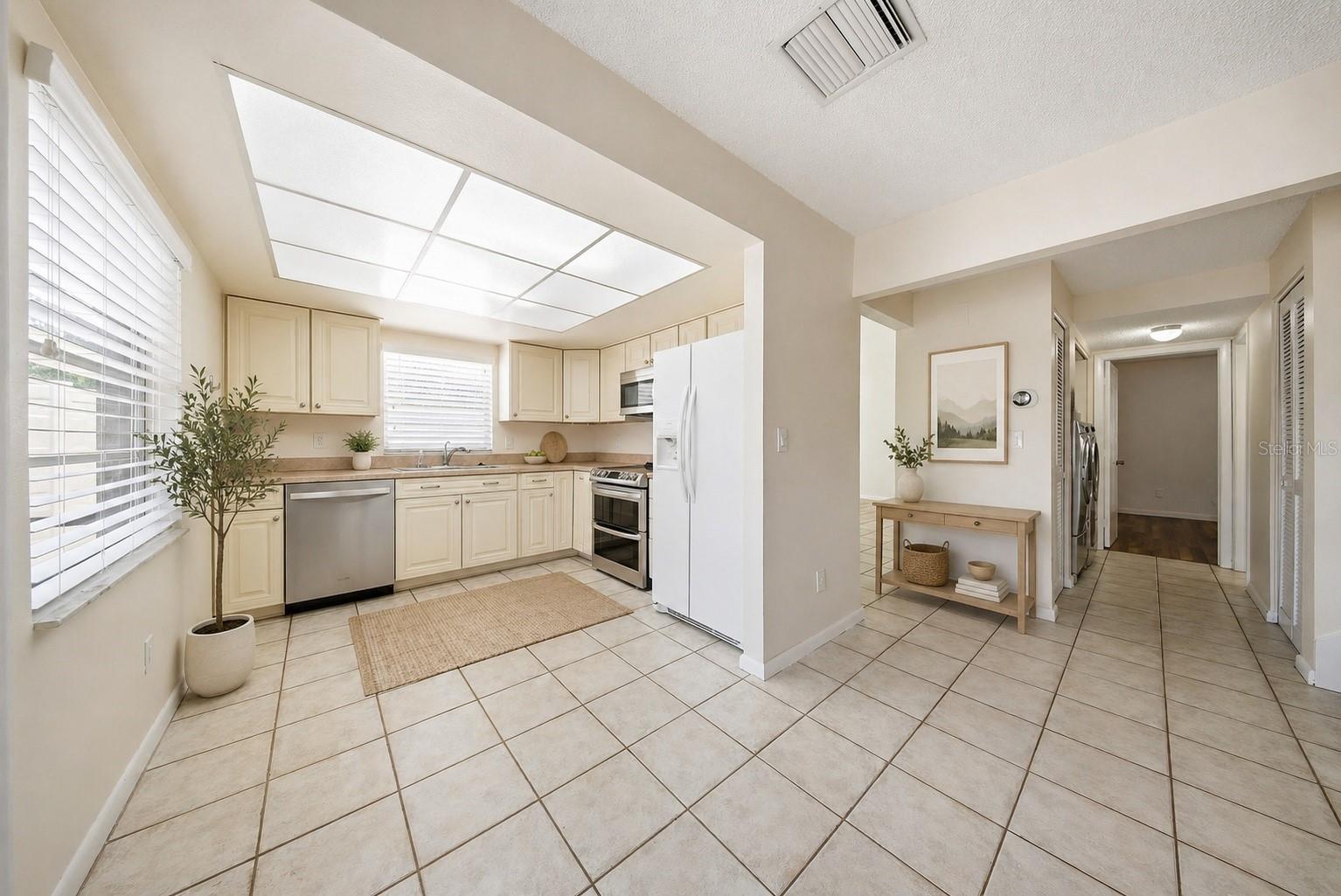 2617 BARKSDALE CT