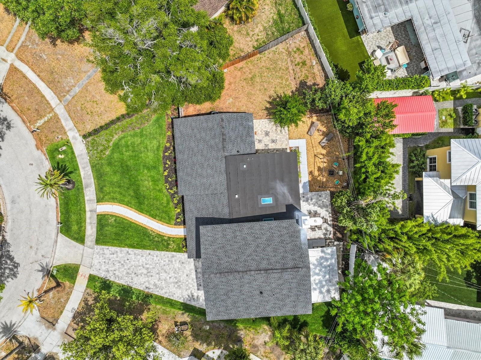 231 LIME CIR S