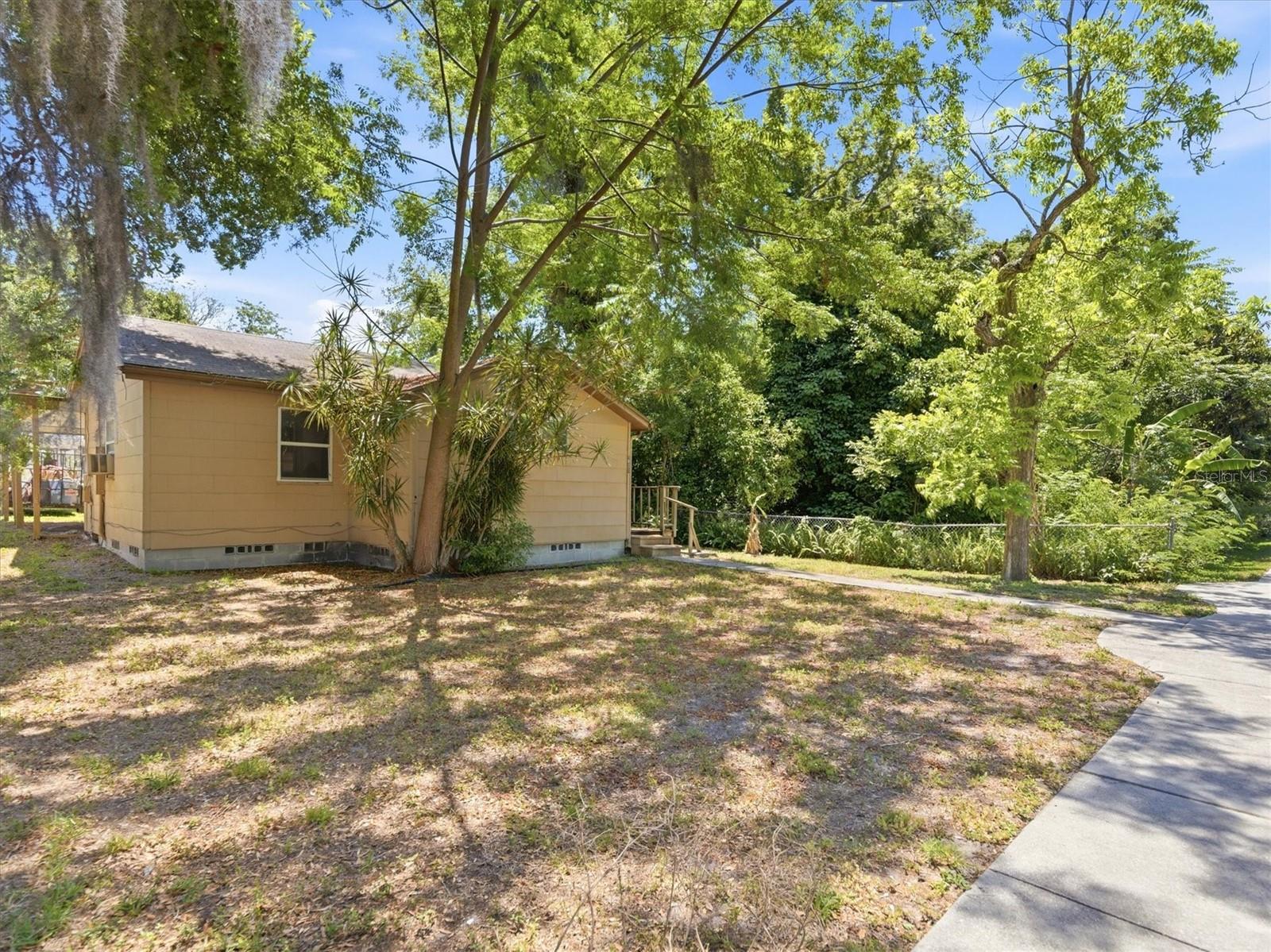515 2ND ST N