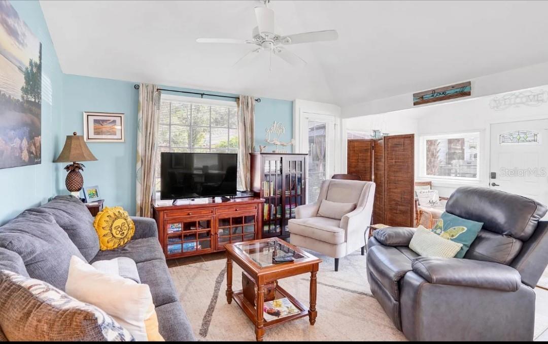 526 5TH AVE N