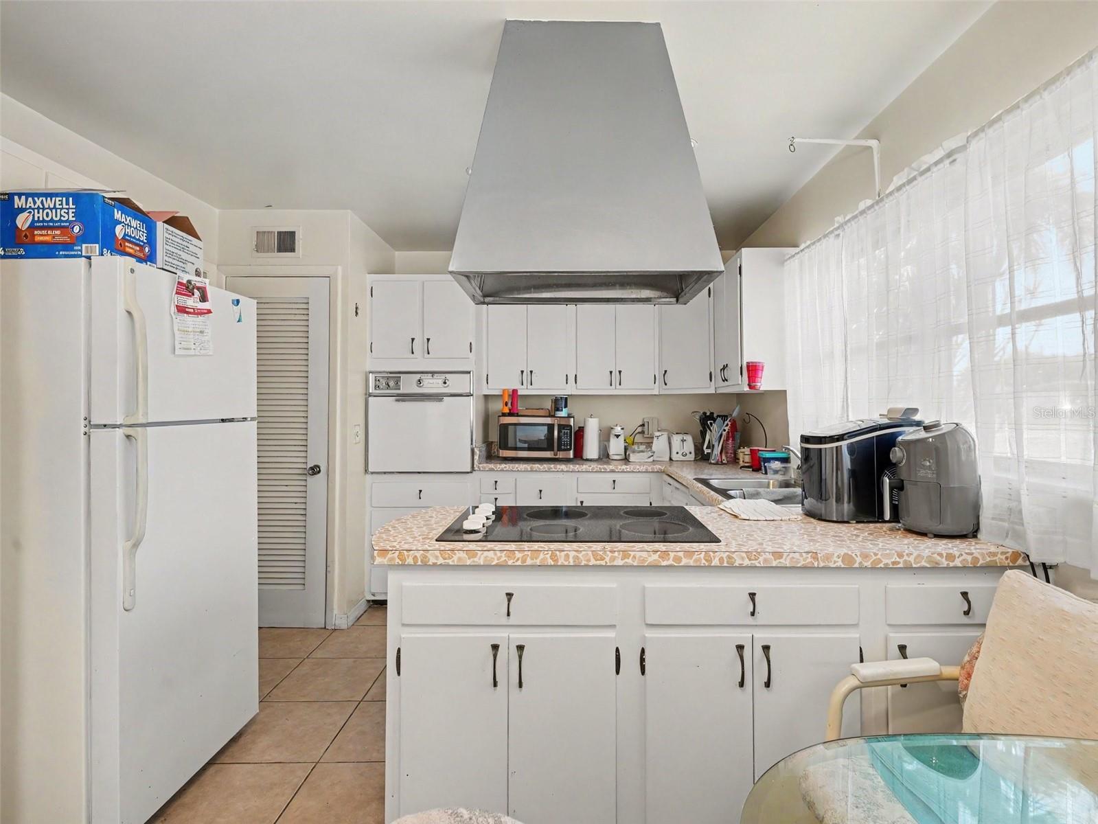 3103 BAYSHORE GARDENS PKWY