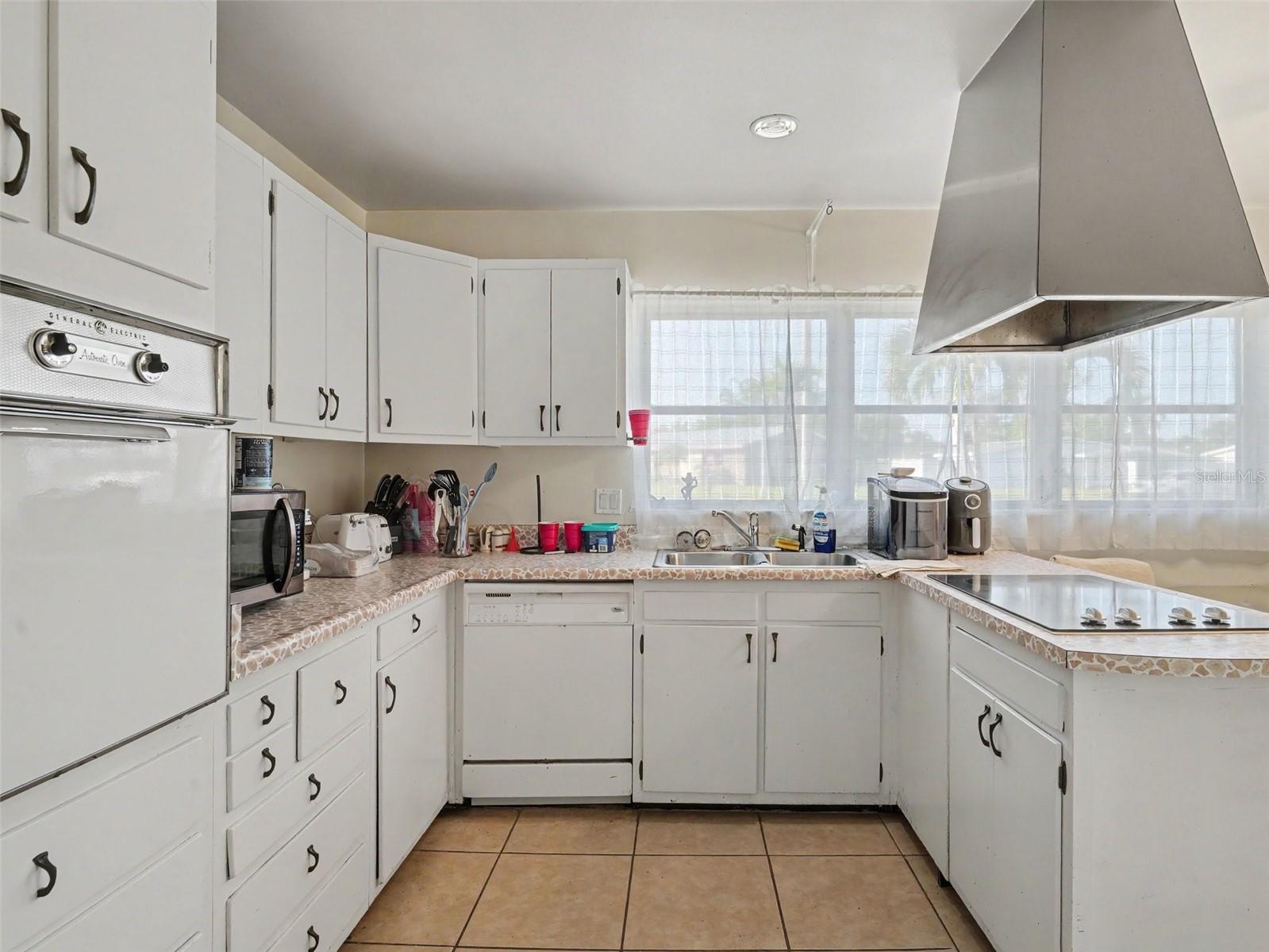 3103 BAYSHORE GARDENS PKWY