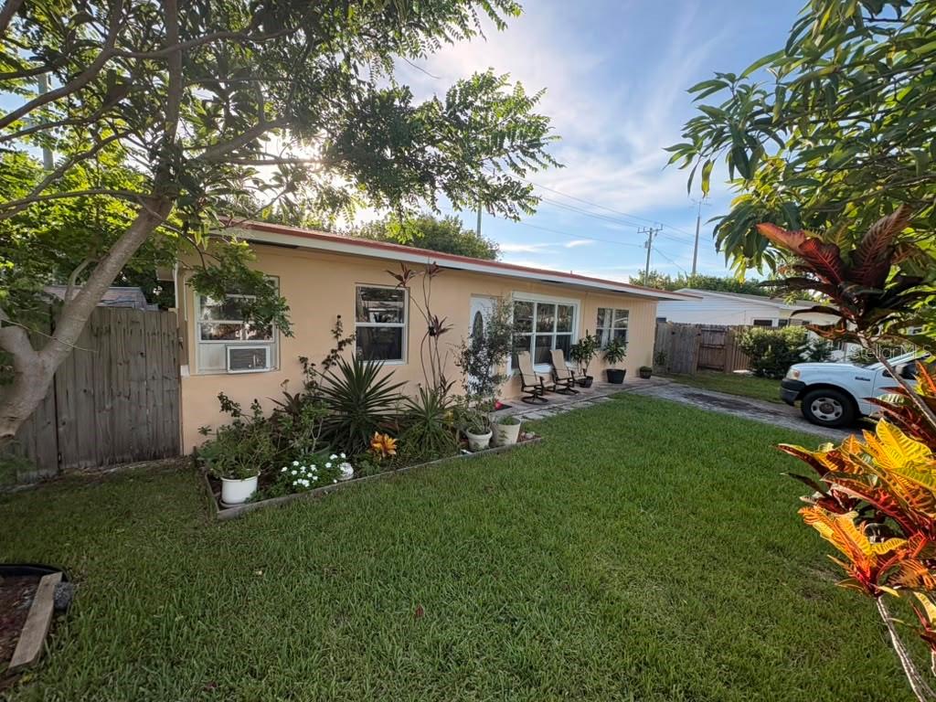 2531 NE 7TH TER