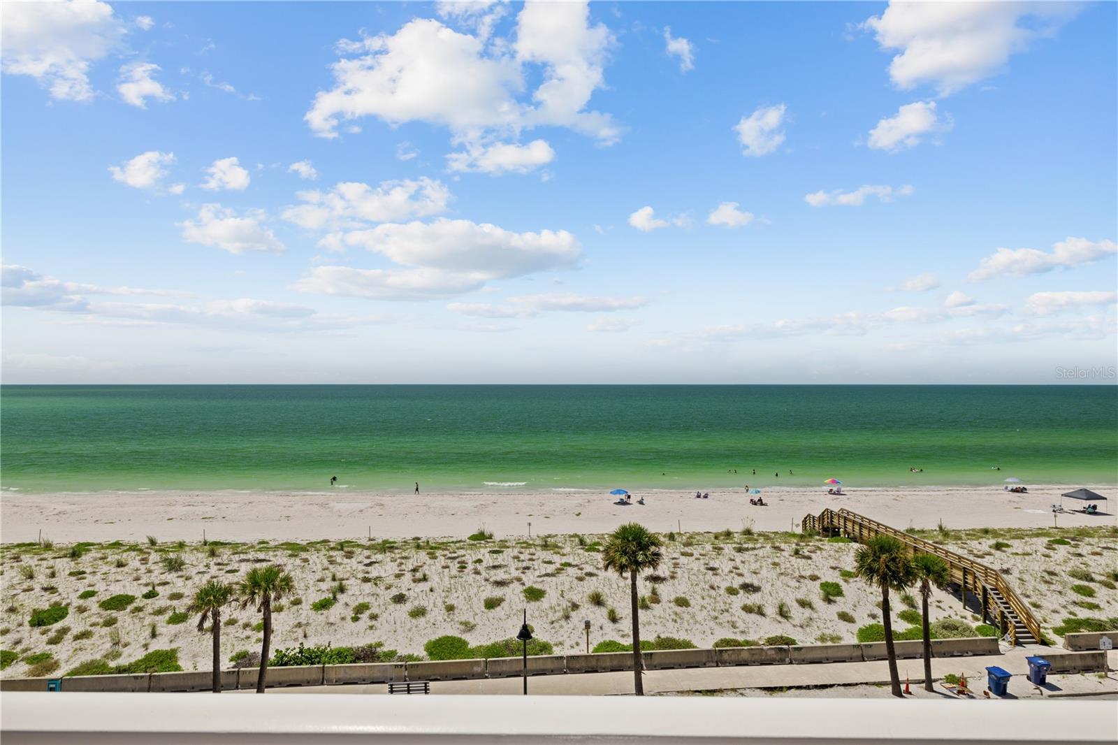 555 GULF WAY #6S