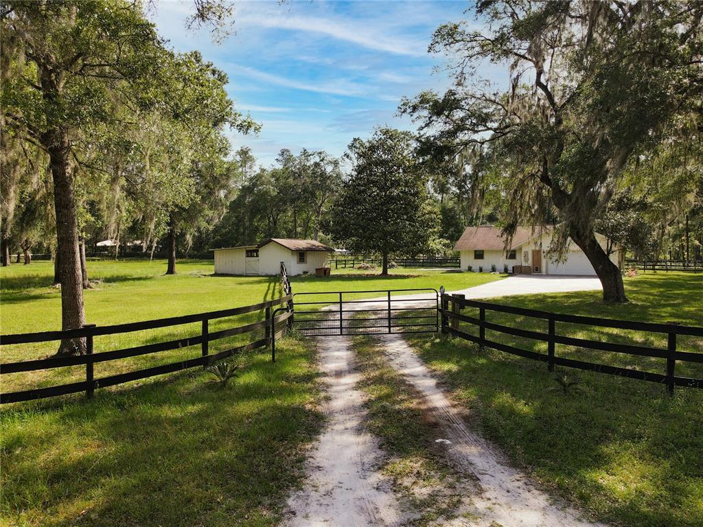 42 LAKE WOOD CIRCLE