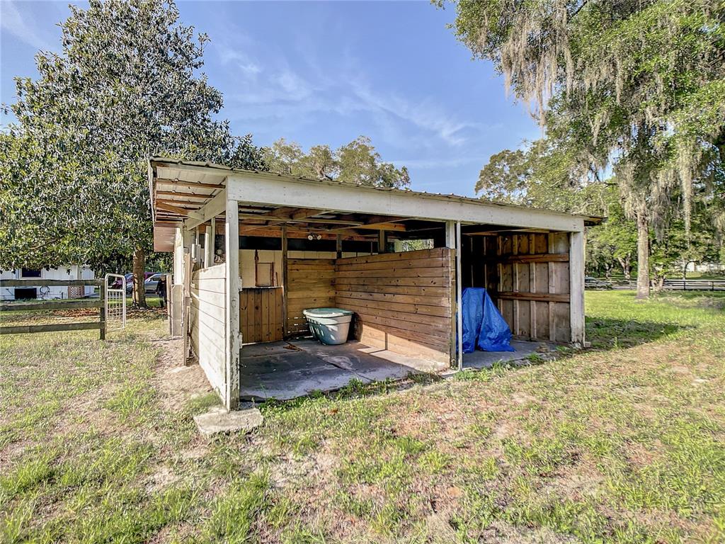 42 LAKE WOOD CIRCLE