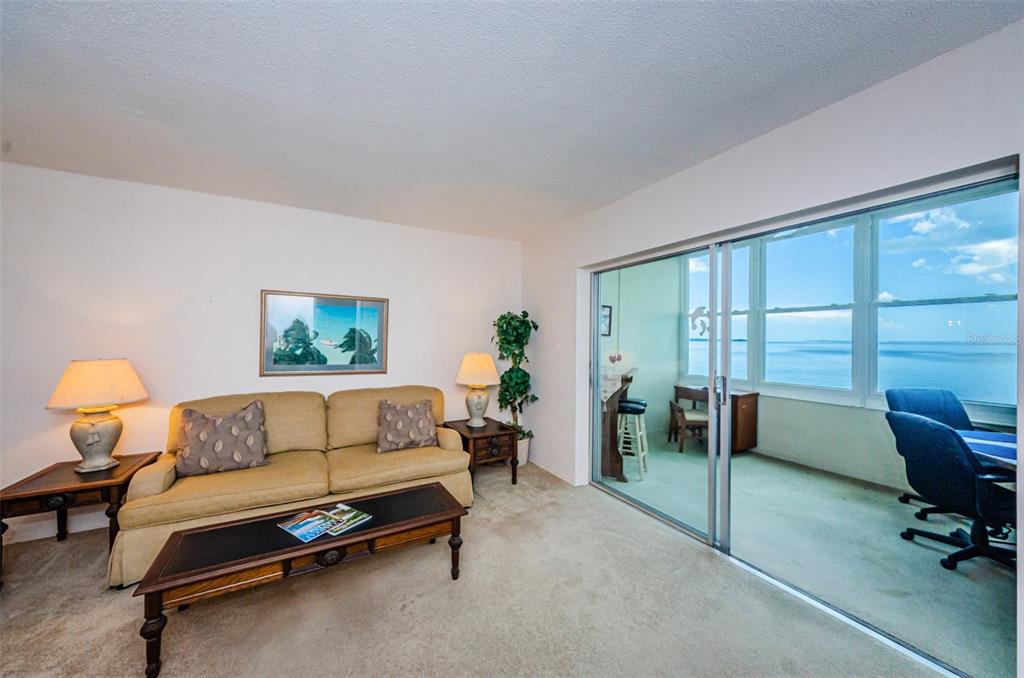 7 DUNOON PLACE Unit: 212