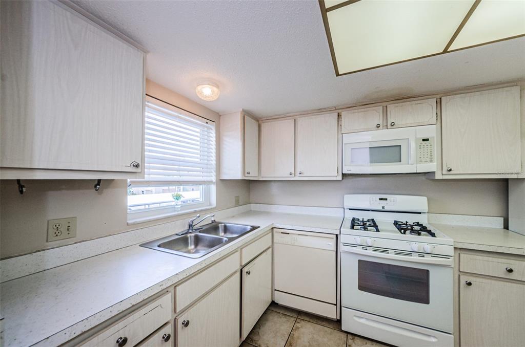 7 DUNOON PLACE Unit: 212