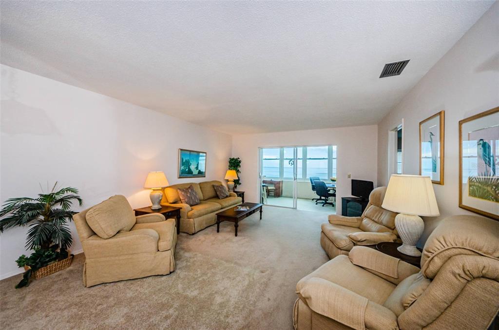 7 DUNOON PLACE Unit: 212