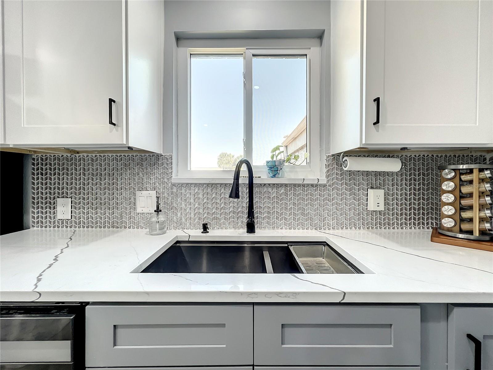 4042 CORTEZ DRIVE Unit: C