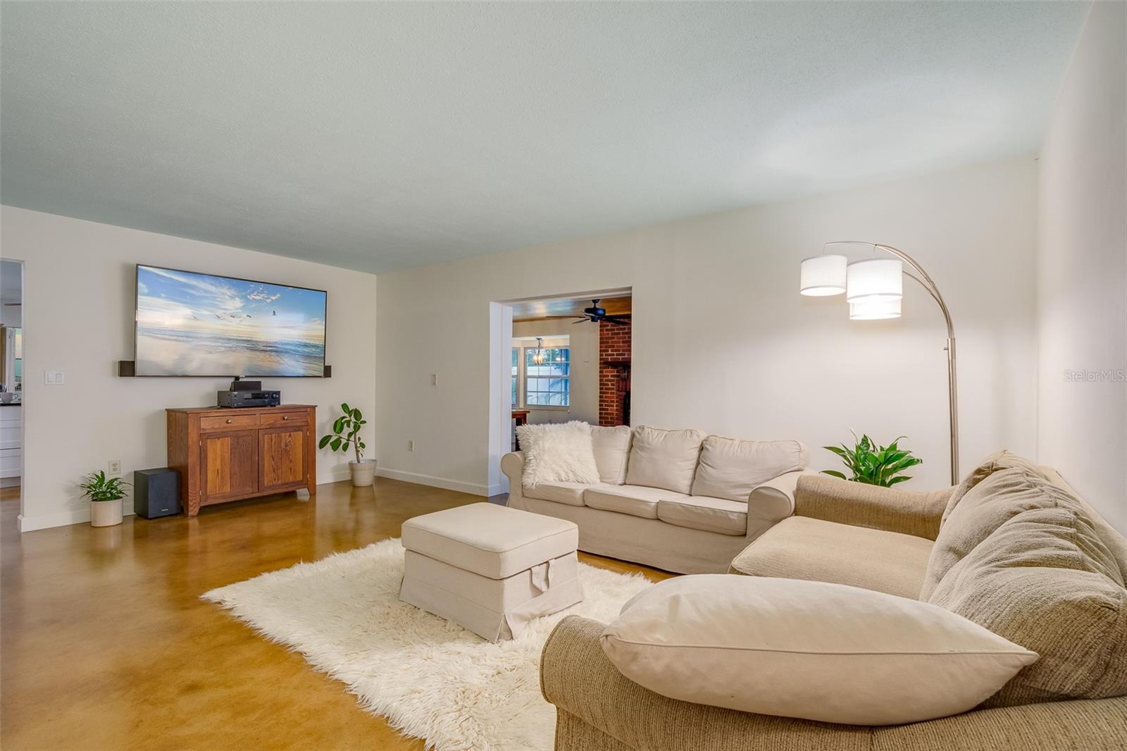 1774 BELLEAIR ROAD