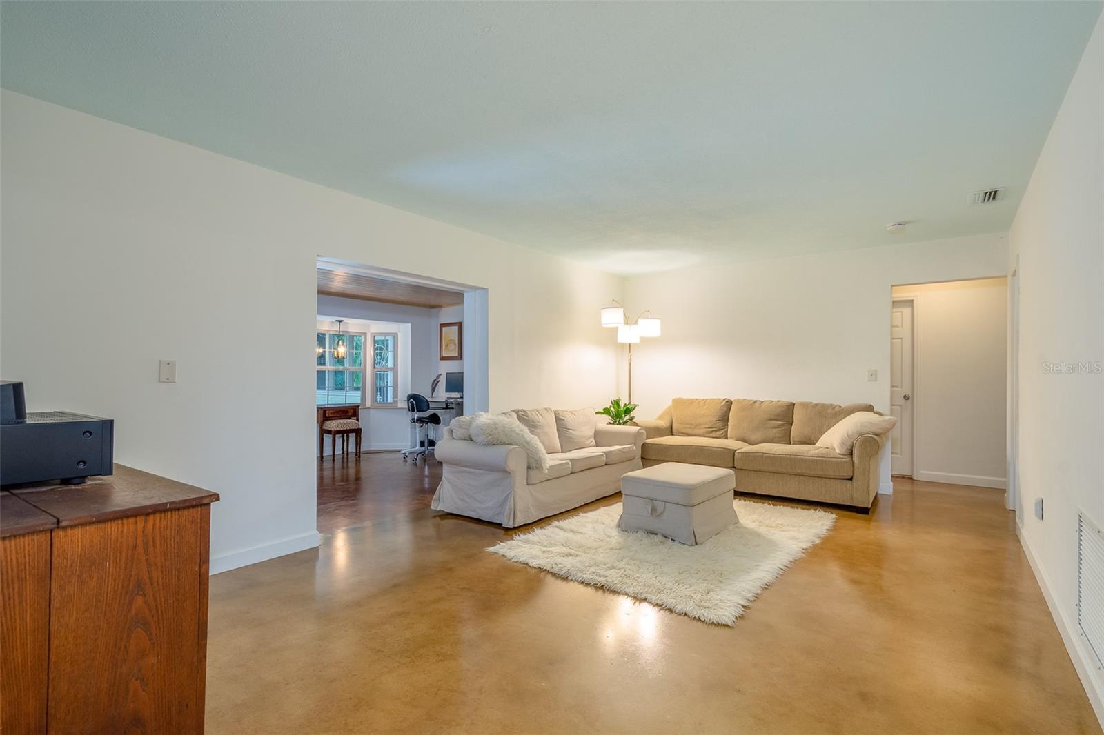 1774 BELLEAIR ROAD
