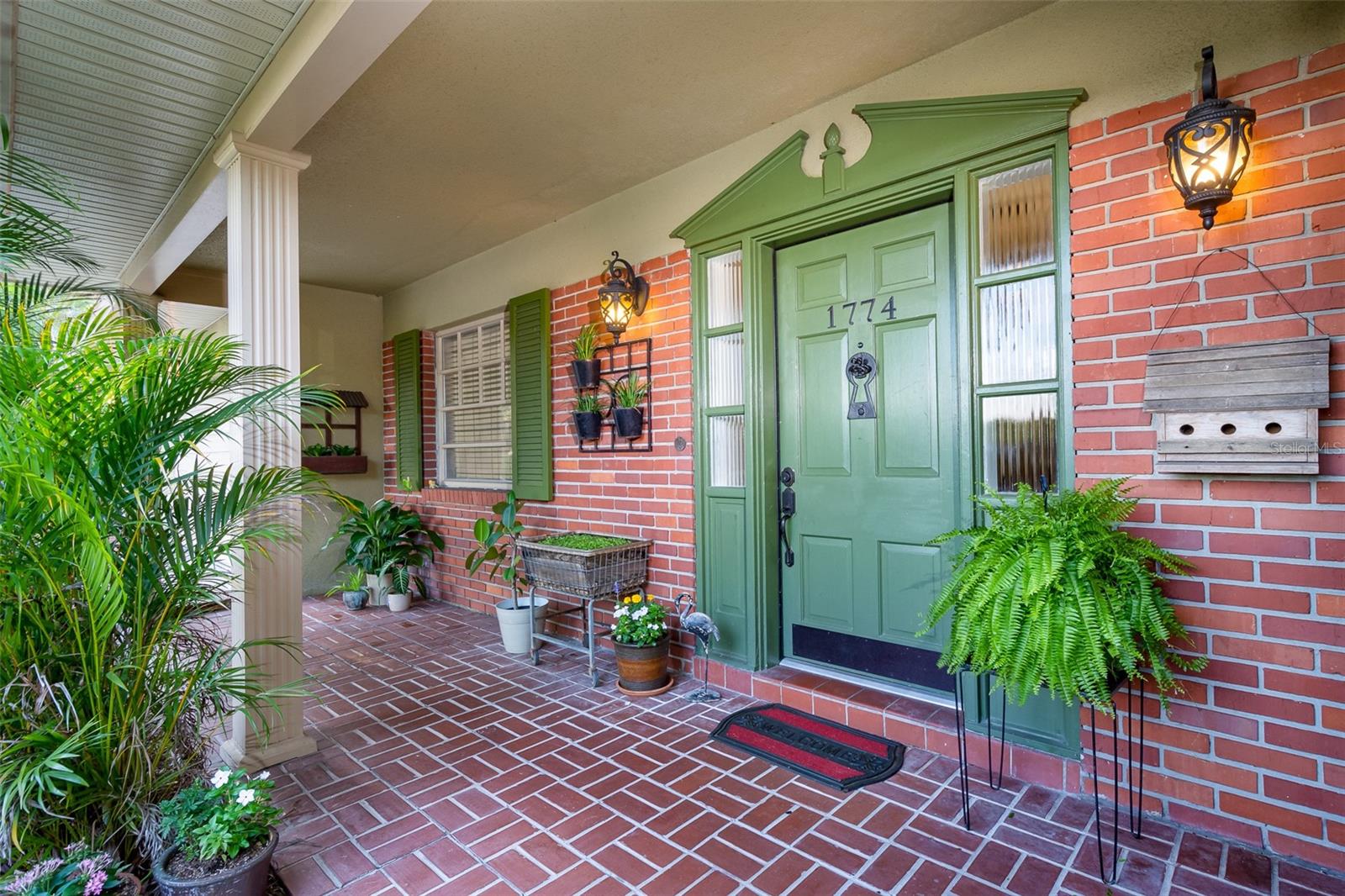 1774 BELLEAIR ROAD