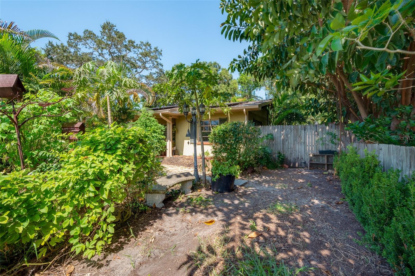1774 BELLEAIR ROAD