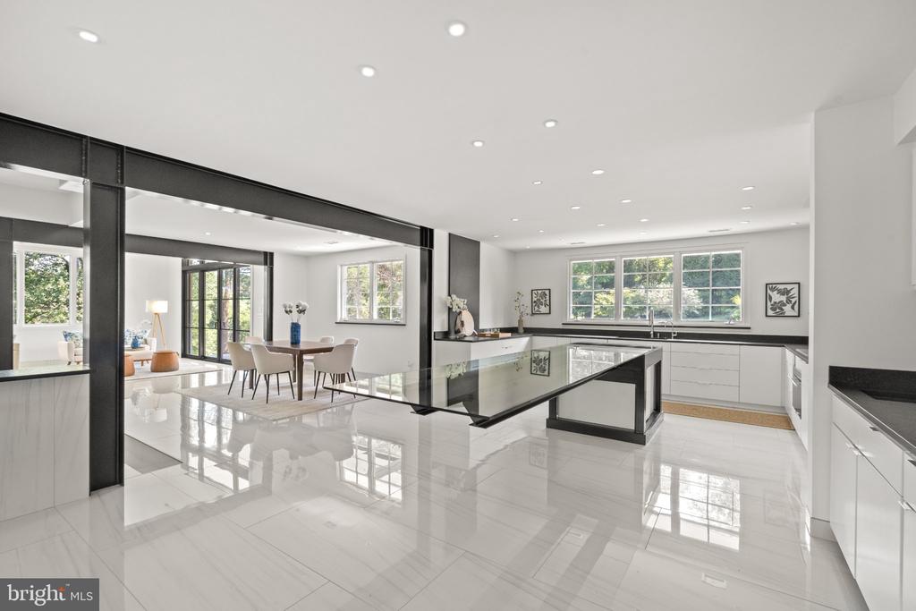 1545 BROOK HILL