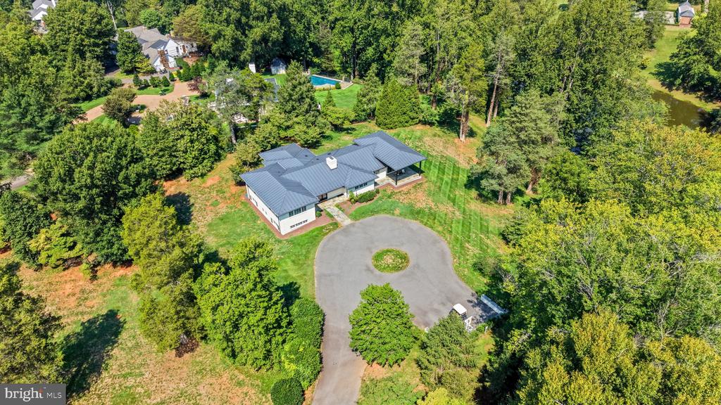 1545 BROOK HILL