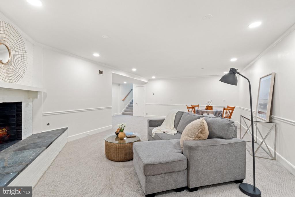 1545 BROOK HILL