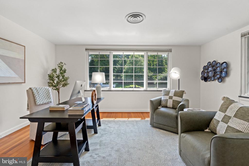 1545 BROOK HILL