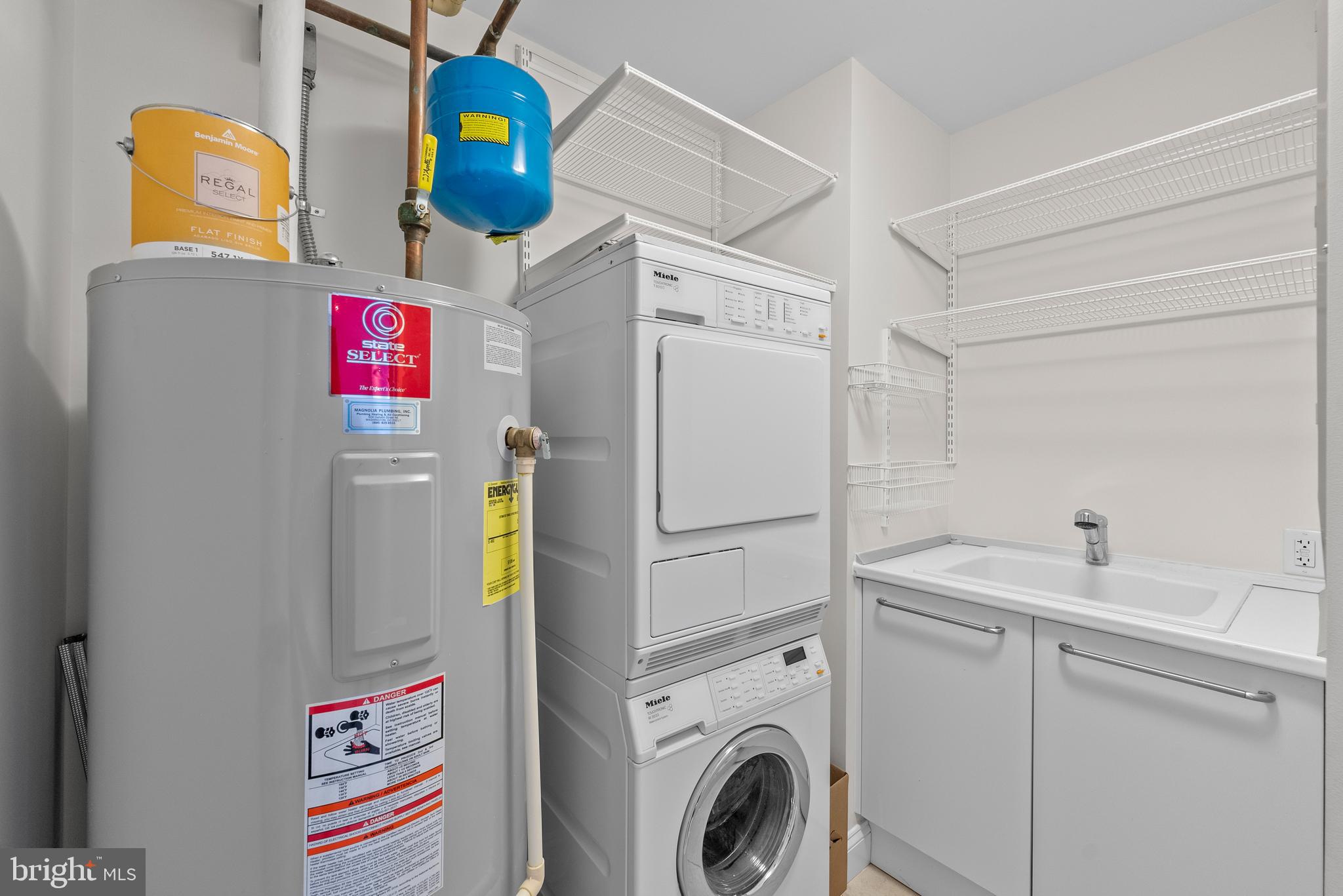 1881 N NASH STREET 809