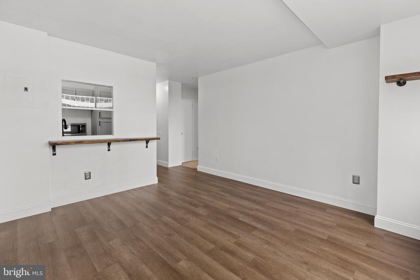 1021 Arlington Blvd #609