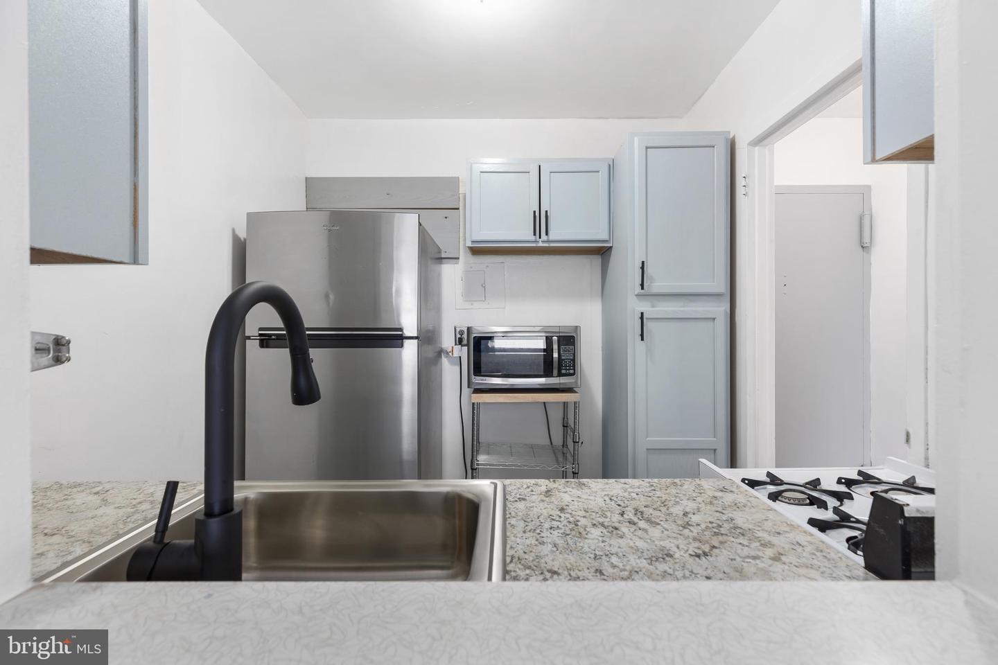 1021 Arlington Blvd #609