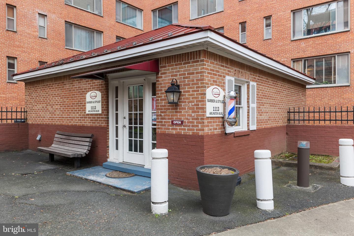 1021 Arlington Blvd #609