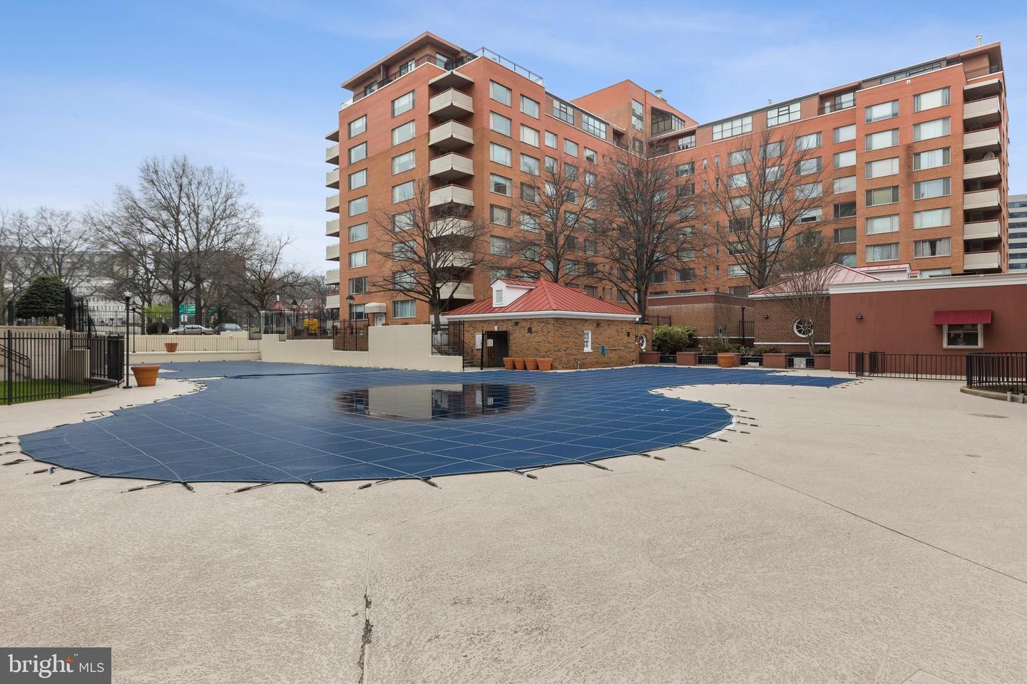 1021 Arlington Blvd #609