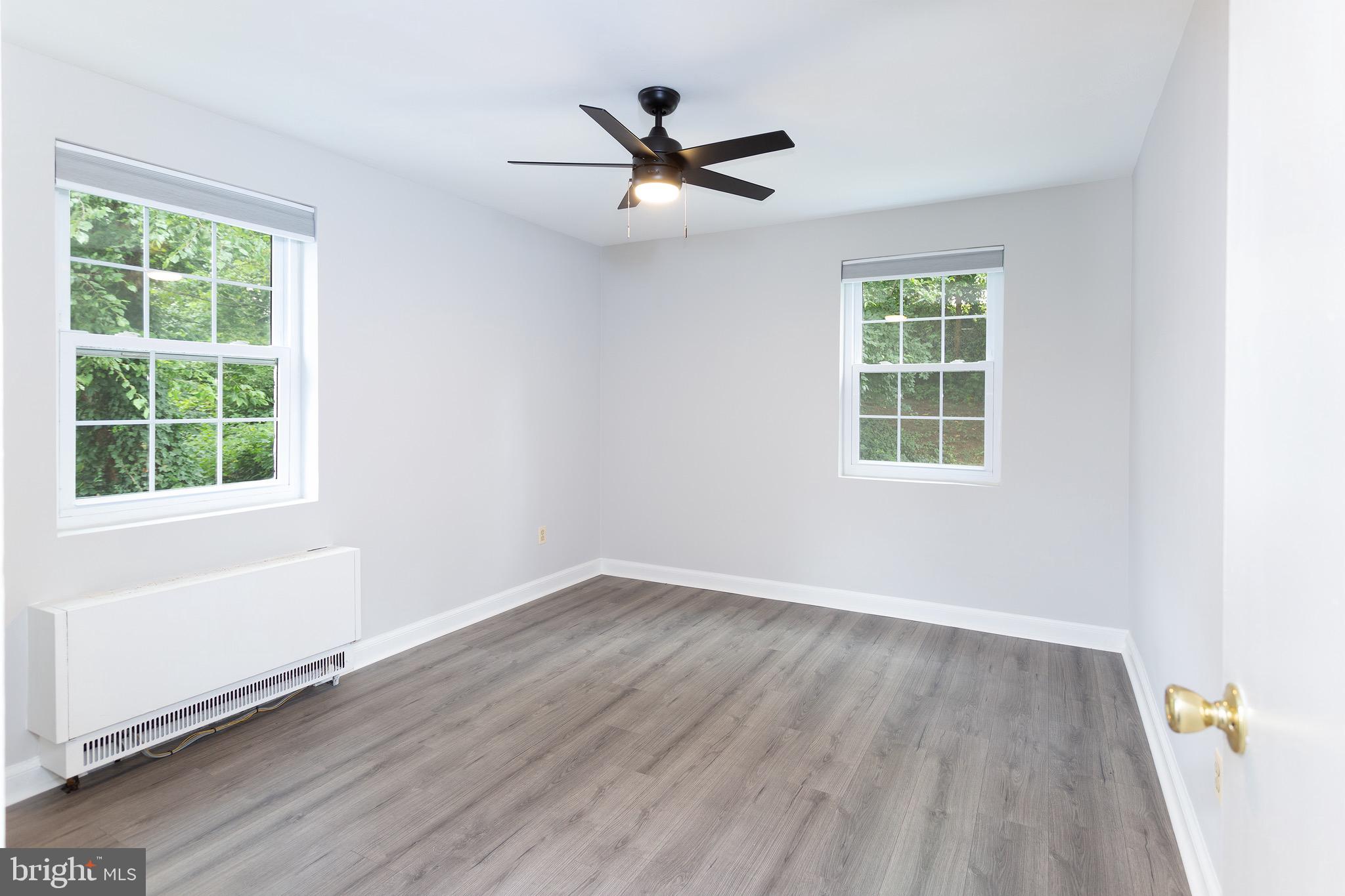 2055 N Woodstock St #101