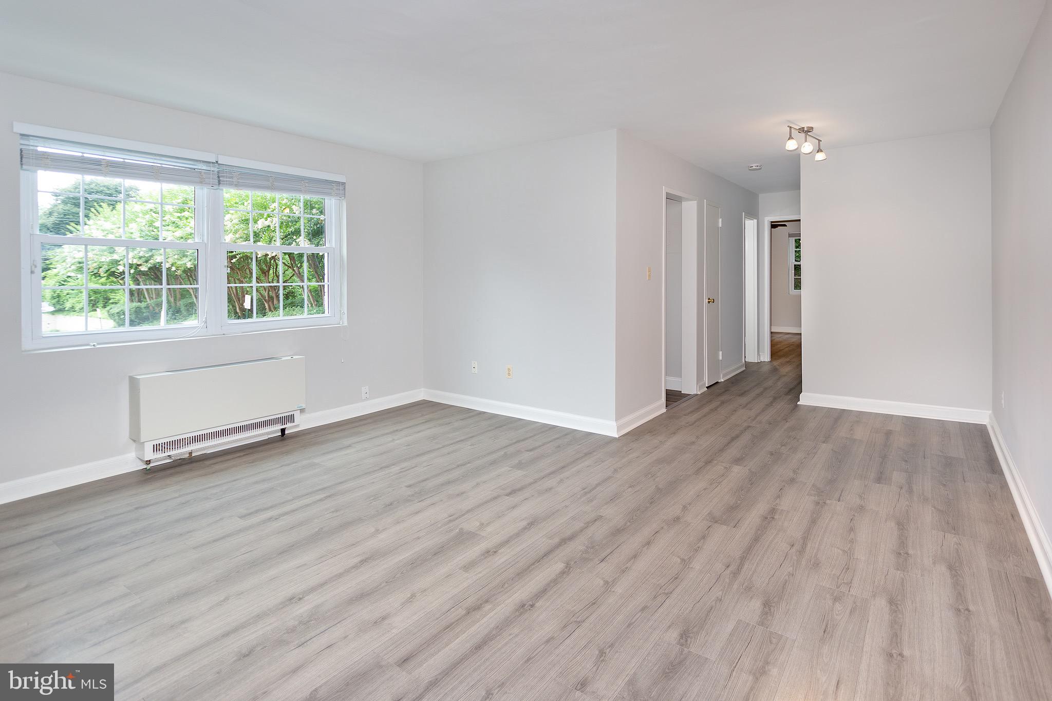 2055 N Woodstock St #101