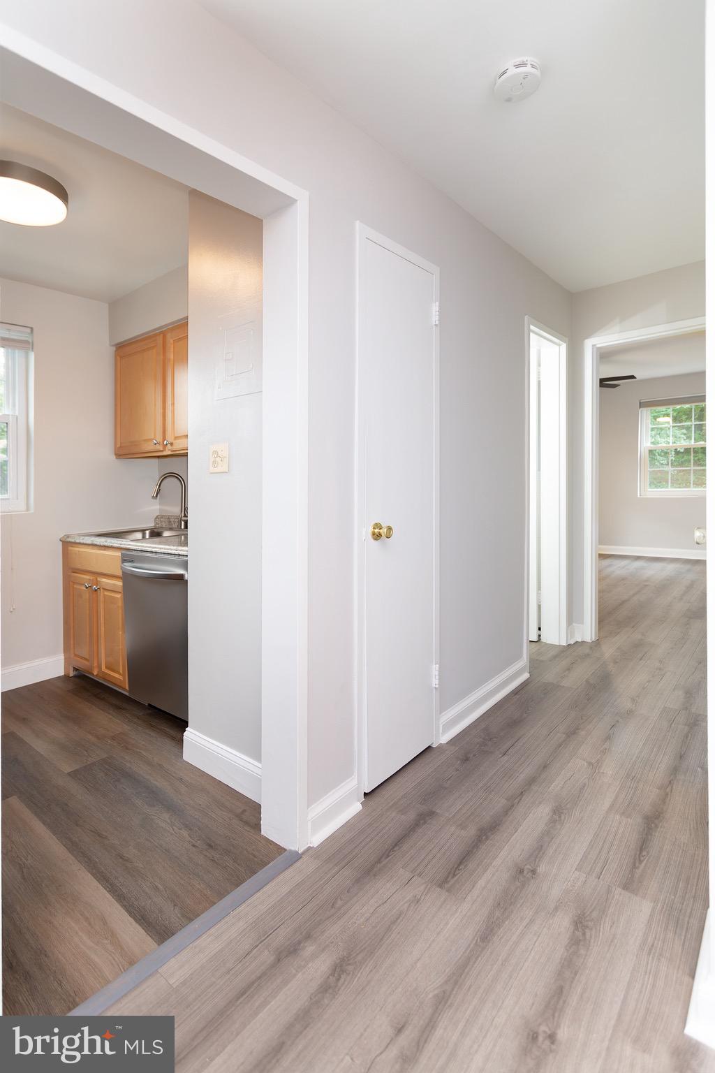 2055 N Woodstock St #101