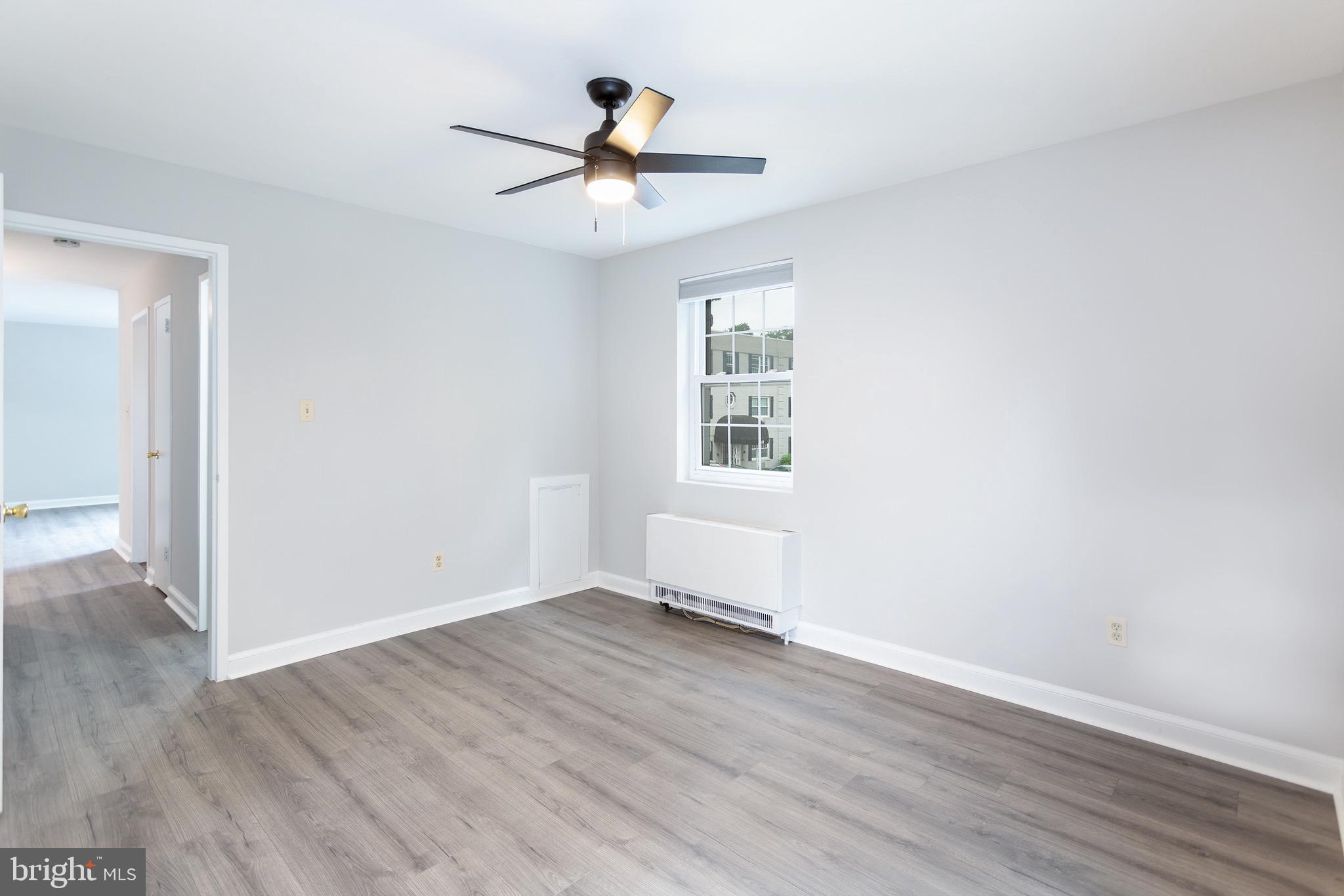 2055 N Woodstock St #101