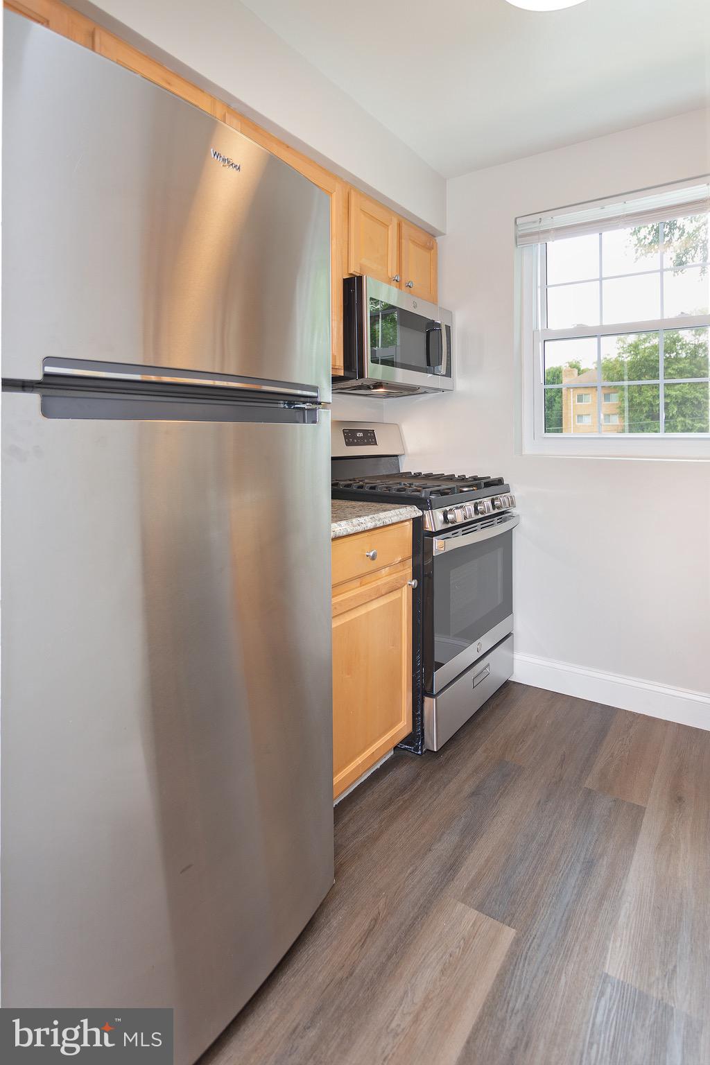 2055 N Woodstock St #101