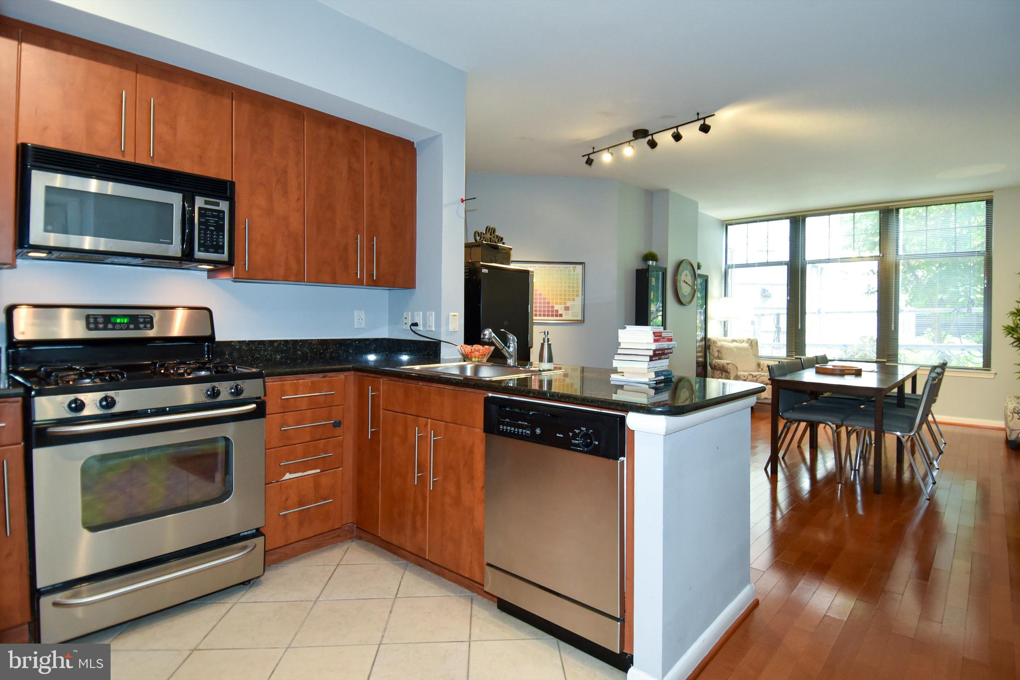 1021 N Garfield St #346