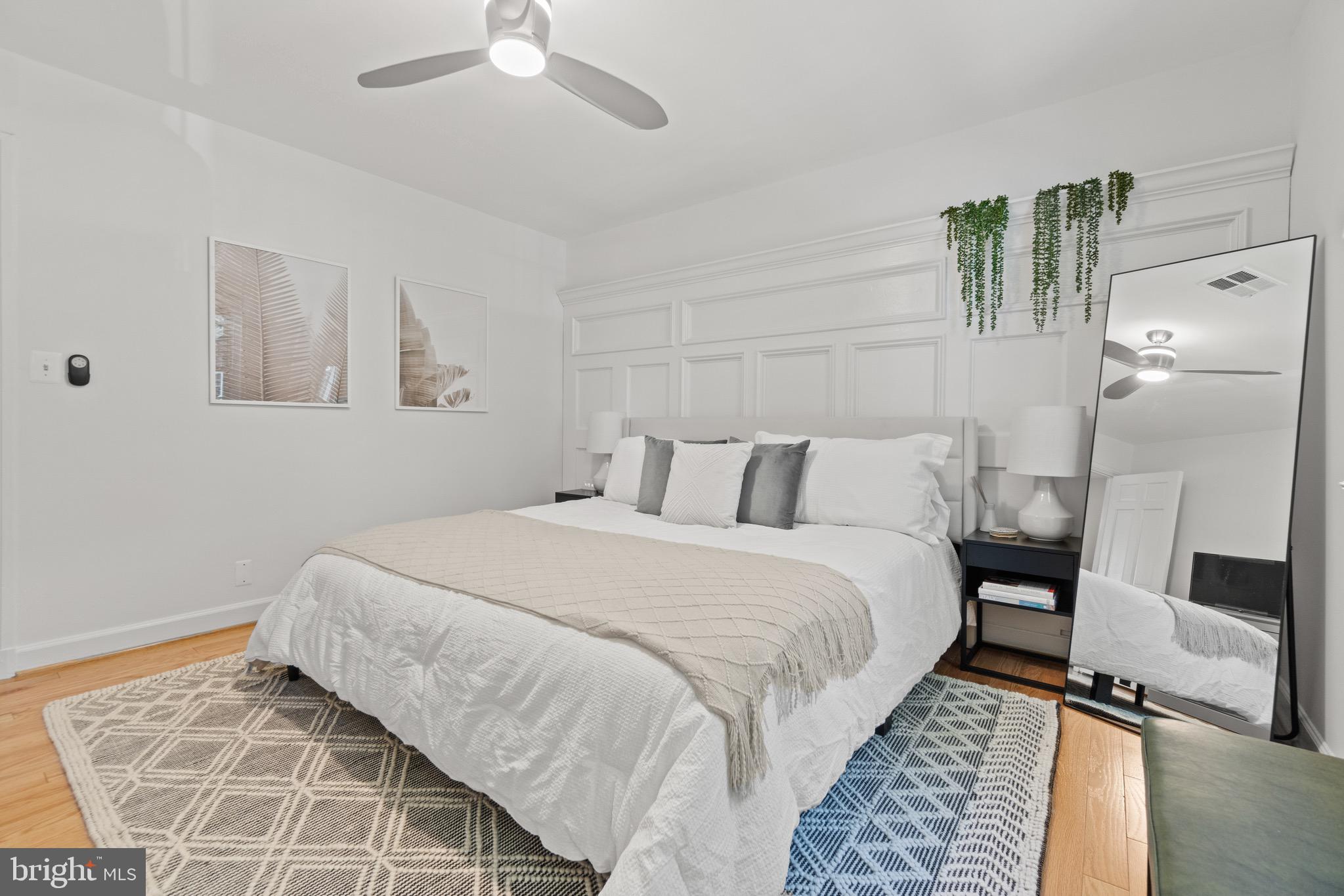 2807 S Abingdon St #B