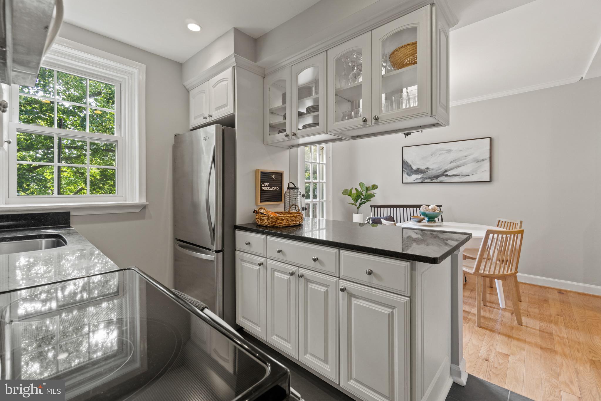 2807 S Abingdon St #B