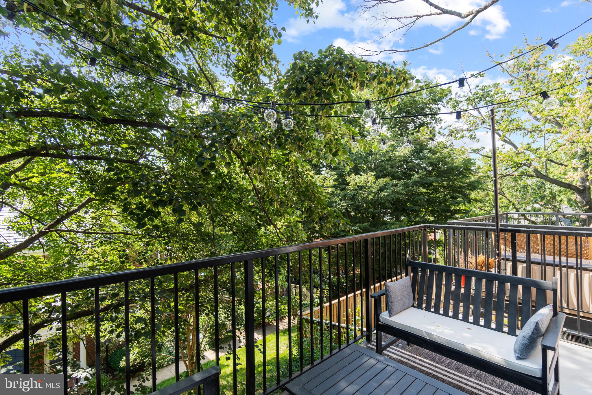 2807 S Abingdon St #B